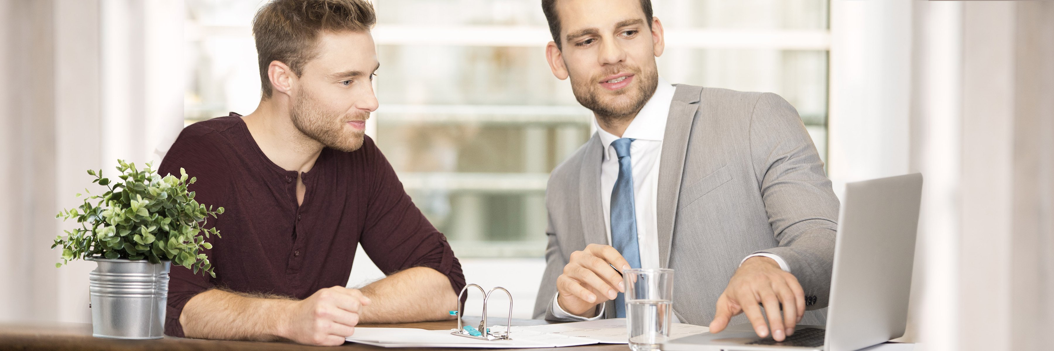 Asesoramos de forma personal e individualizada