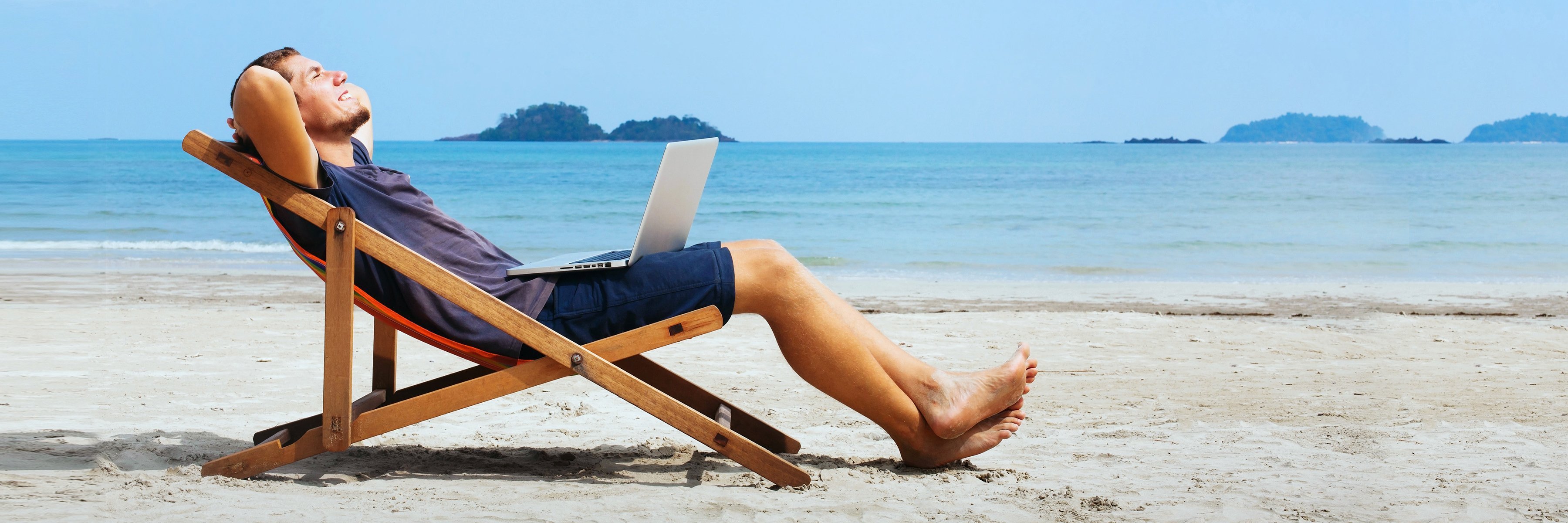 Miro satisfecho a mi futuro. 